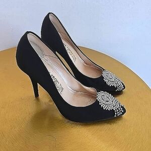 E!Live From The Red Carpet Rhinestone Embellishment Heels Stilettos 6.5B🌴✌️